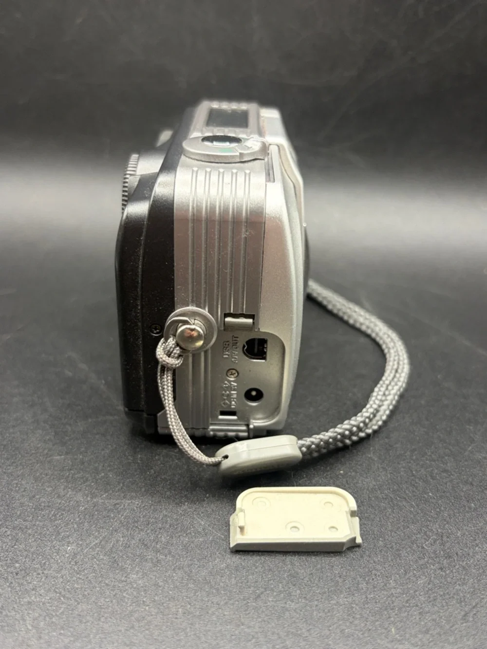 Olympus Camedia D-40 Zoom Vintage Digital Camera Photography Silver Tn Untested